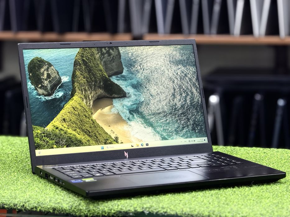 Acer Nitro V15 i7-13620H RTX-4060 8Gb 16/512Gb