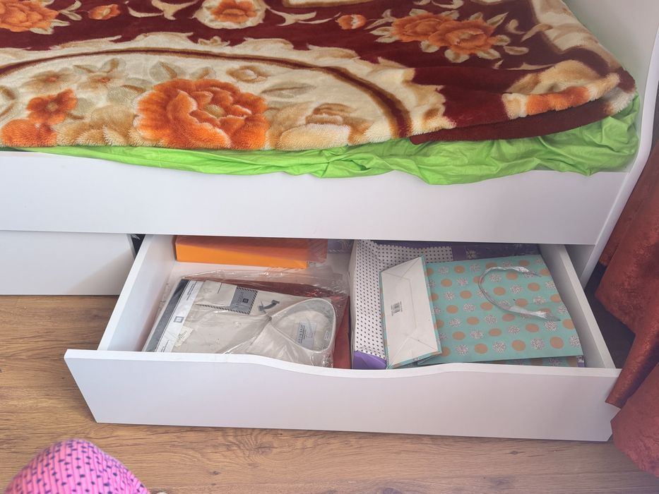 Детский двухяросный кроват