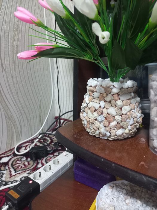 Ваза из камней  красивые
