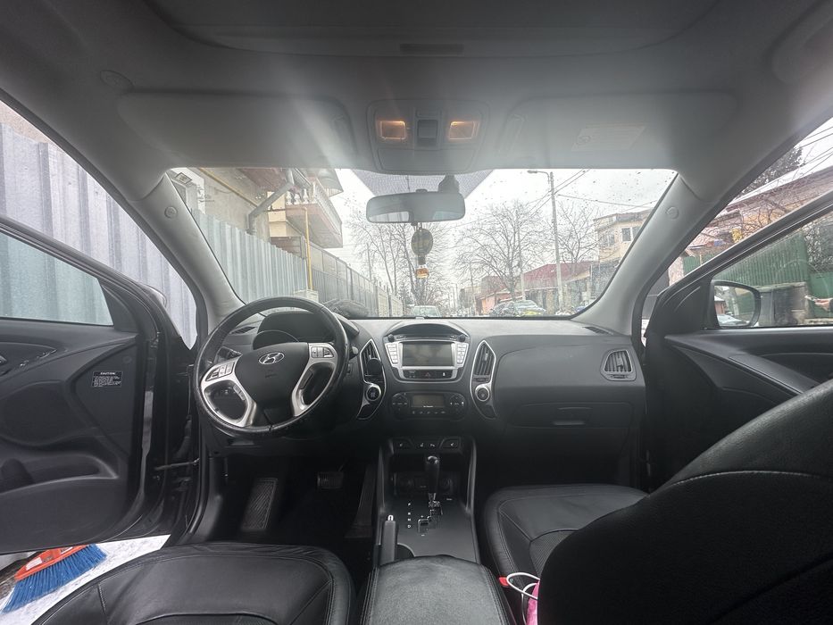 HYUNDAI ix35 2012 — imagine 2