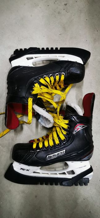 Хокей кънки BAUER X400