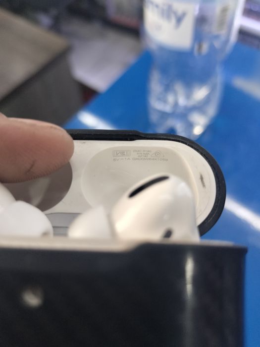 Аирподс про оригинал