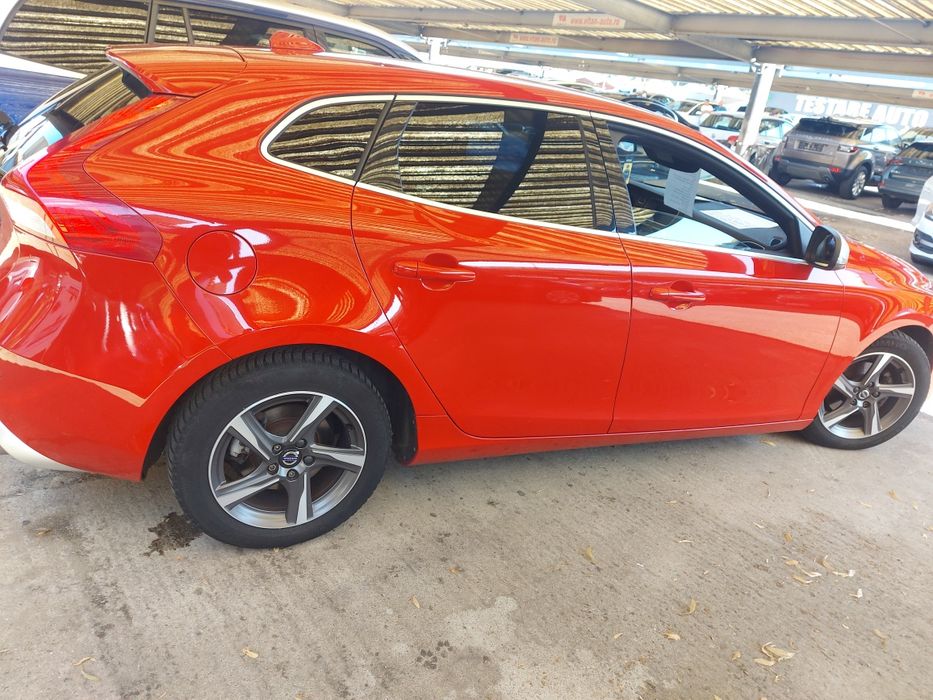 VOLVO V40 2016 — imagine 5