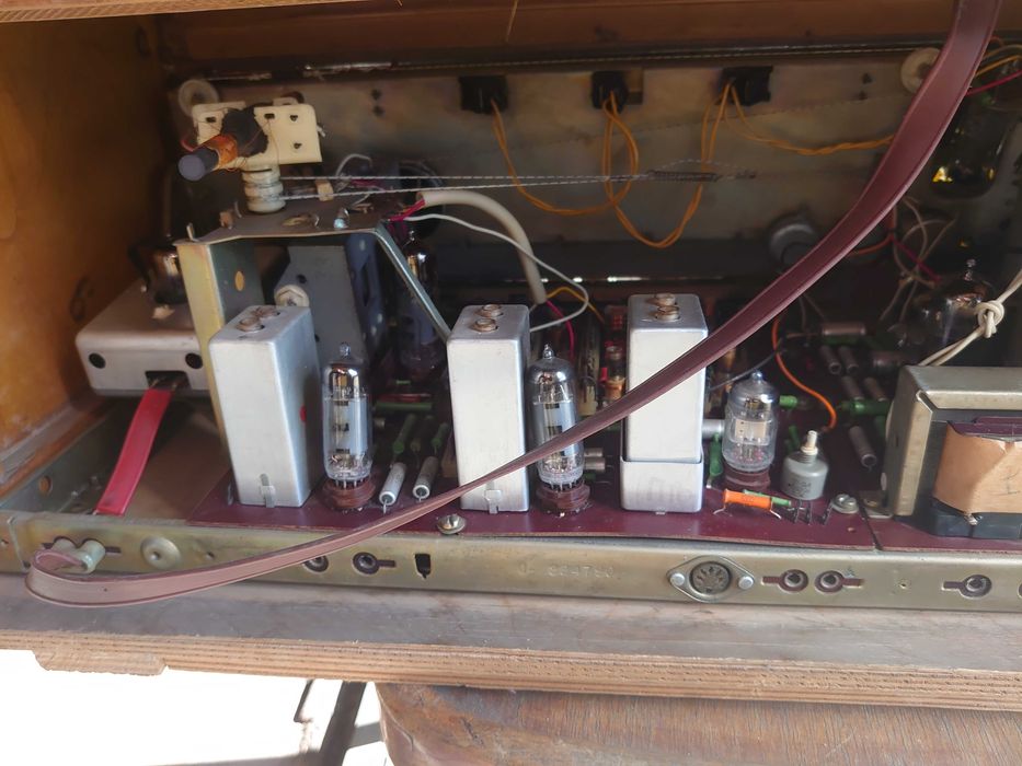 радиоприемник  VEF