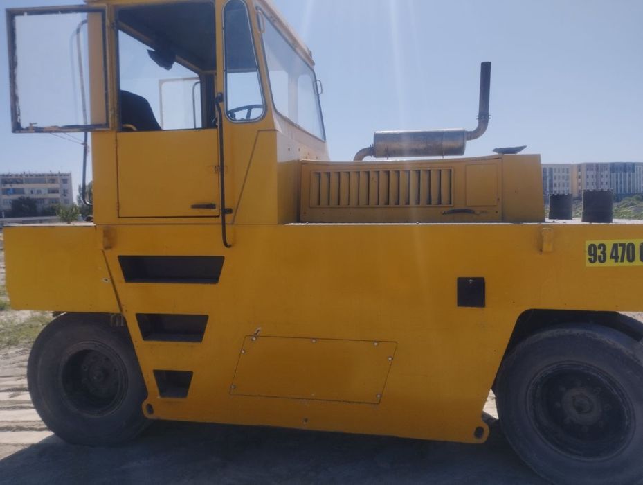 18т BOMAG каток сотилади