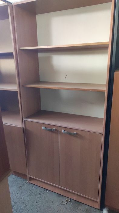 Шкафы для офисов,для одежды