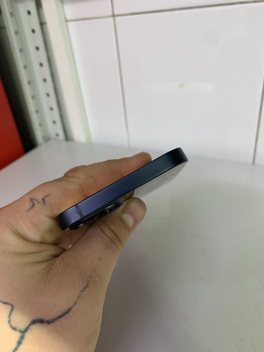 Айфон   13 128Gb