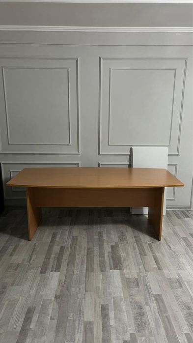 продам офисный стол