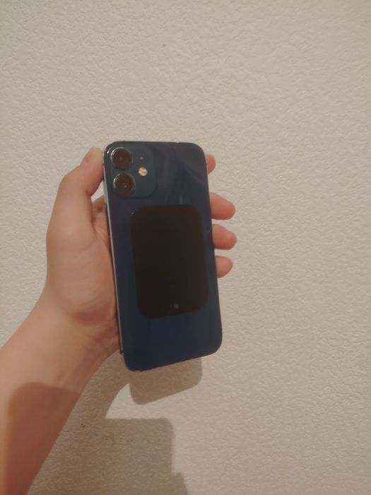 Айфон 12мини в хорошим состоянии