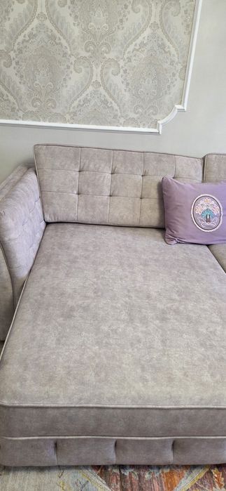 Угловой диван для гостиной