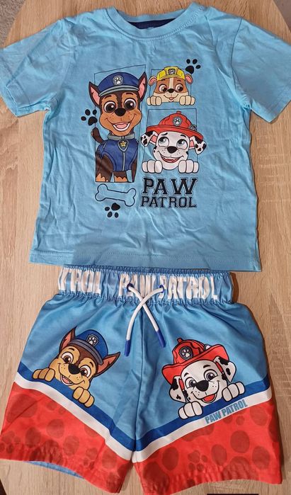 Lot hainute 104-110/sandale 25 Paw Patrol