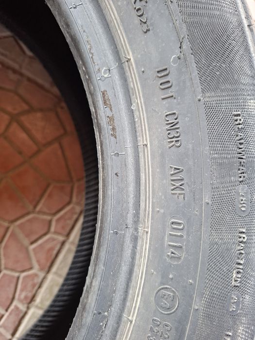 Продам три шины можно ао одному