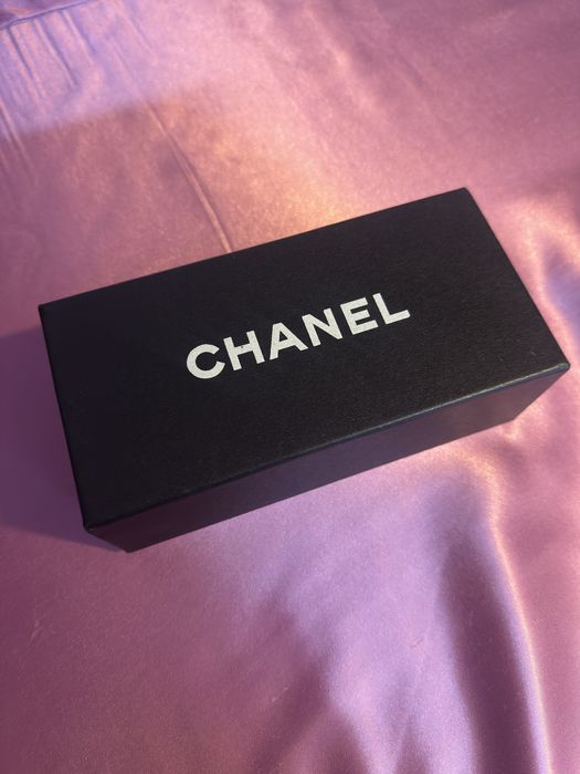 Слънчеви очила на Chanel