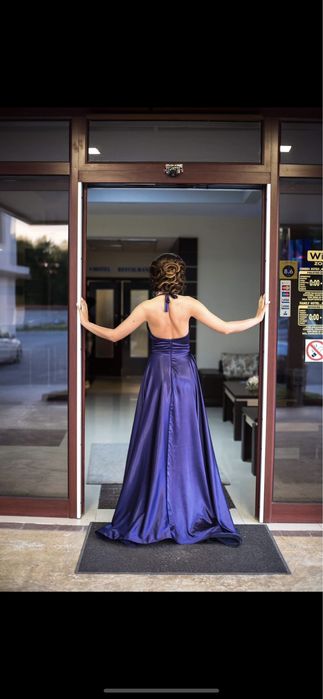 Официални рокли