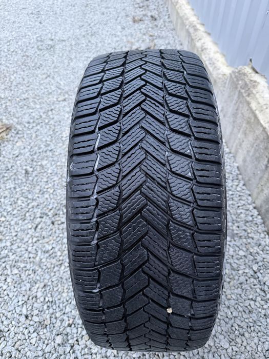 Roti tesla model s jante anvelope iarna 245 45 19 michelin 5x120