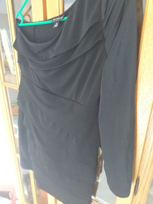 Rochie neagră pt evenimente,nouă