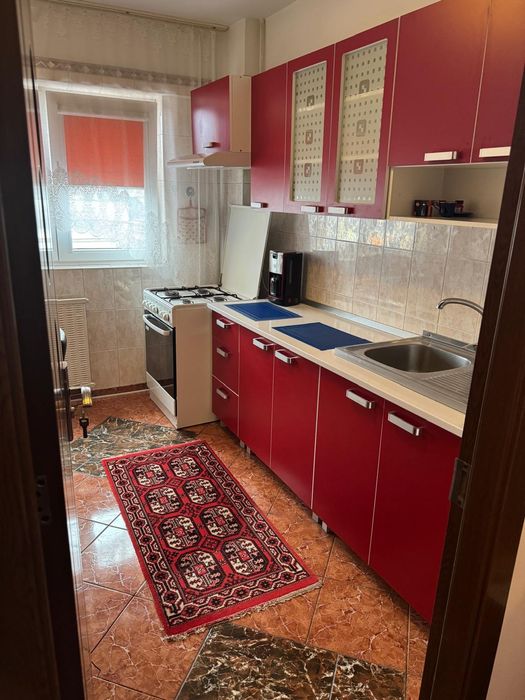 Se închiriază,ap 2 camere comandat!