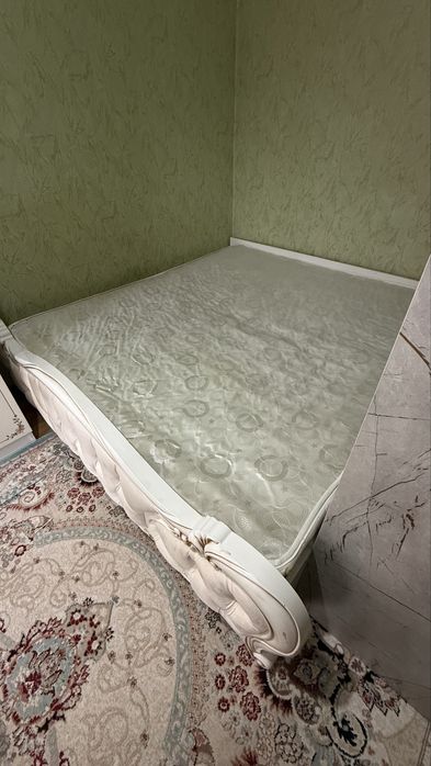 Спальный диван с матрасом