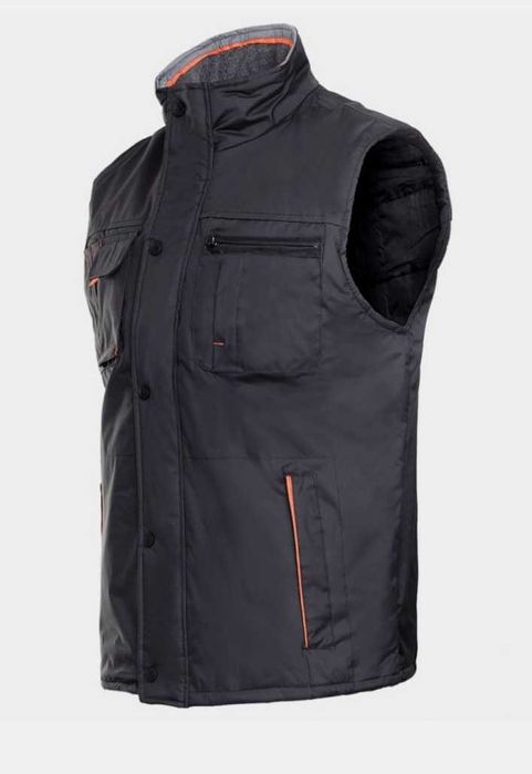 Ватиран работен елек. Размер XXL. Водо и студозащитен. Нов.