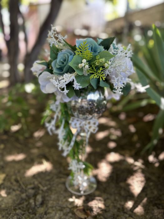 Aranjament floral cupă