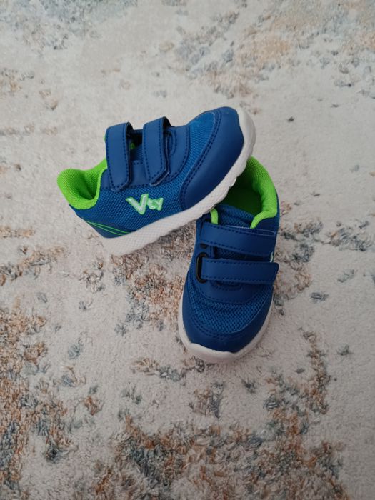 Adidași băiat mărimea 21