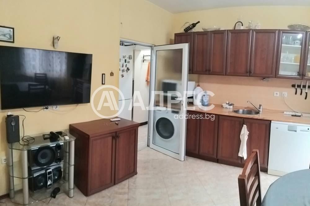 Тристаен апартамент в кв. "Колелото" на гр. Габрово