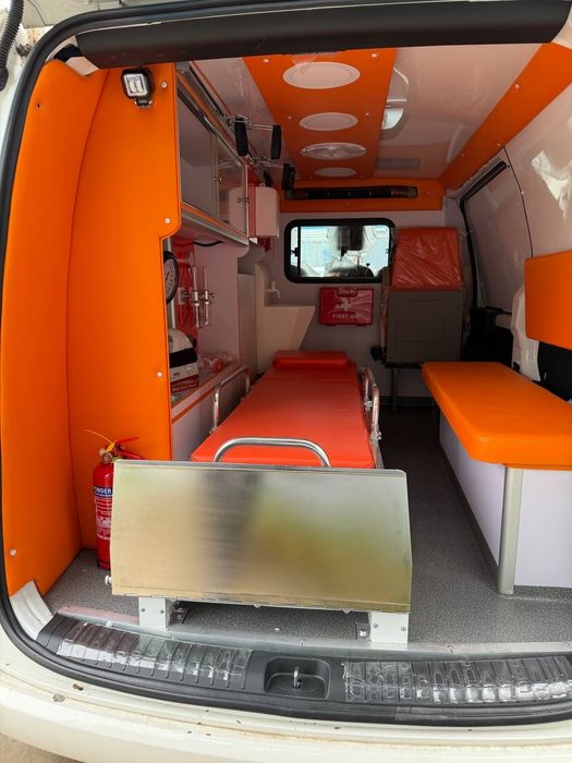 Skori Ambulance. Politsei Ambulance.