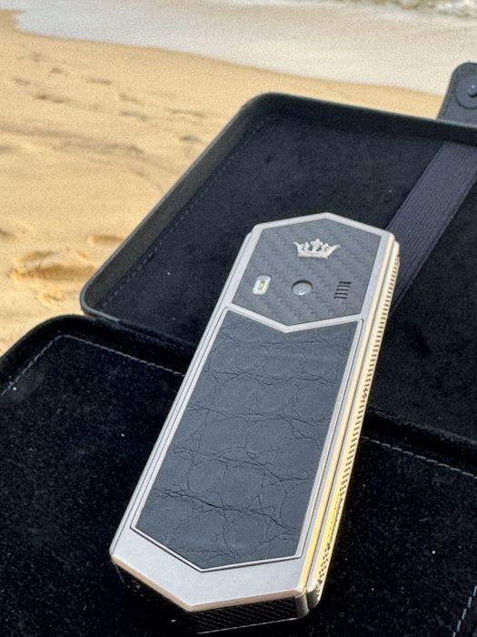 Nokia 8800•6500• Carbon Caviar Viking Ragnar
