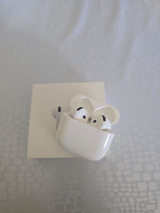 Продам air pods 4