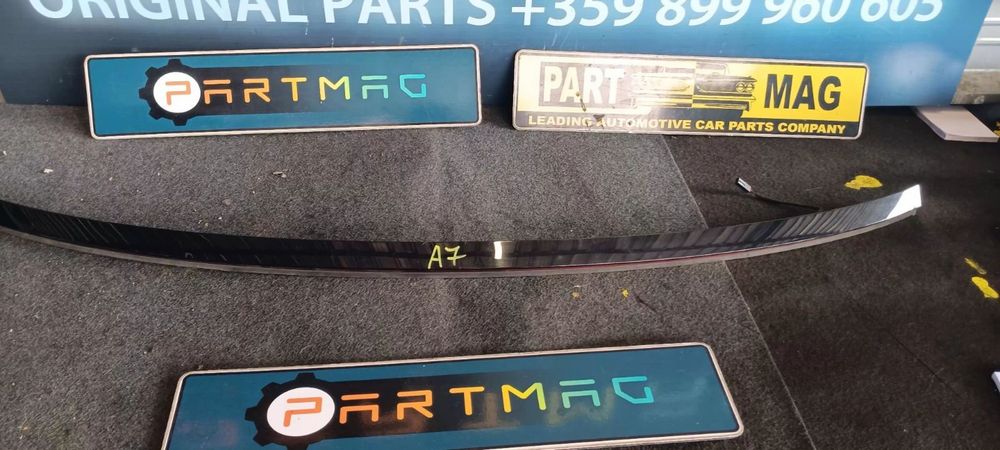 Заден трети стоп за Audi A7 Ауди А7 оригинален 4g8945097
