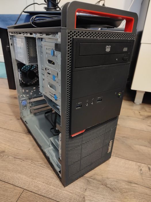 Unitate PC Lenovo M900 incompletă (barebone)