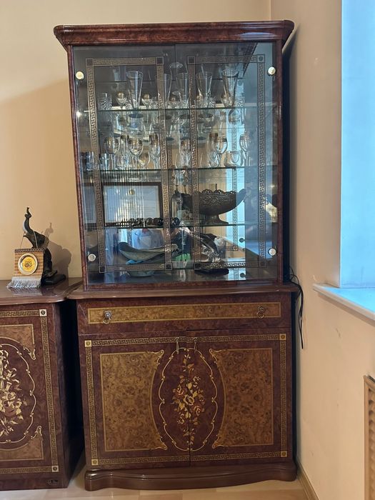 Продам итальянскую гостиную