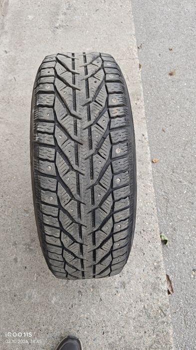 Шины зимние 215/65R16 Б/У