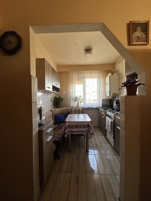Vand apartament 2 camere, mobilat, utilat