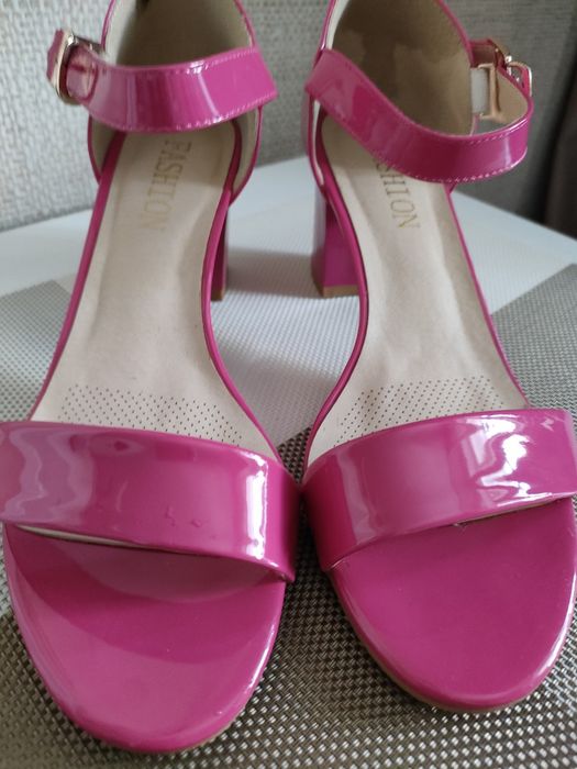 Босоножки 38 р-р