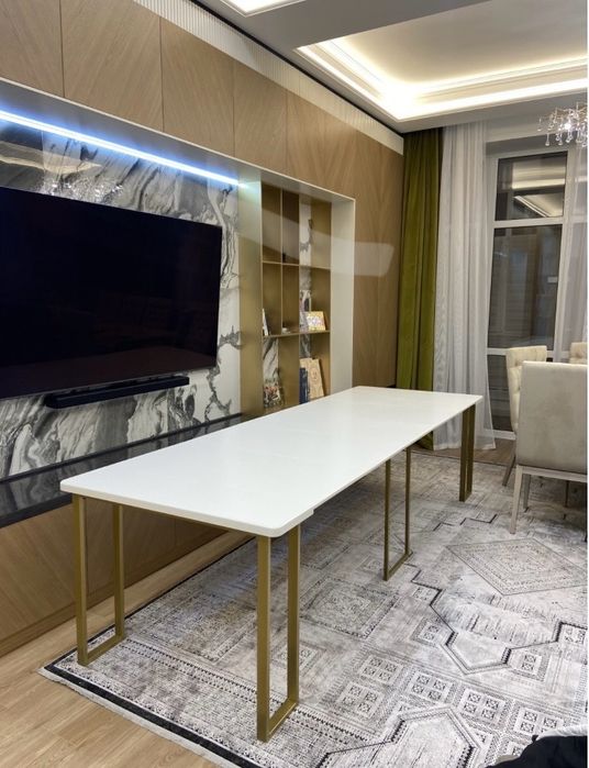 Продам стол-консоль трансформер