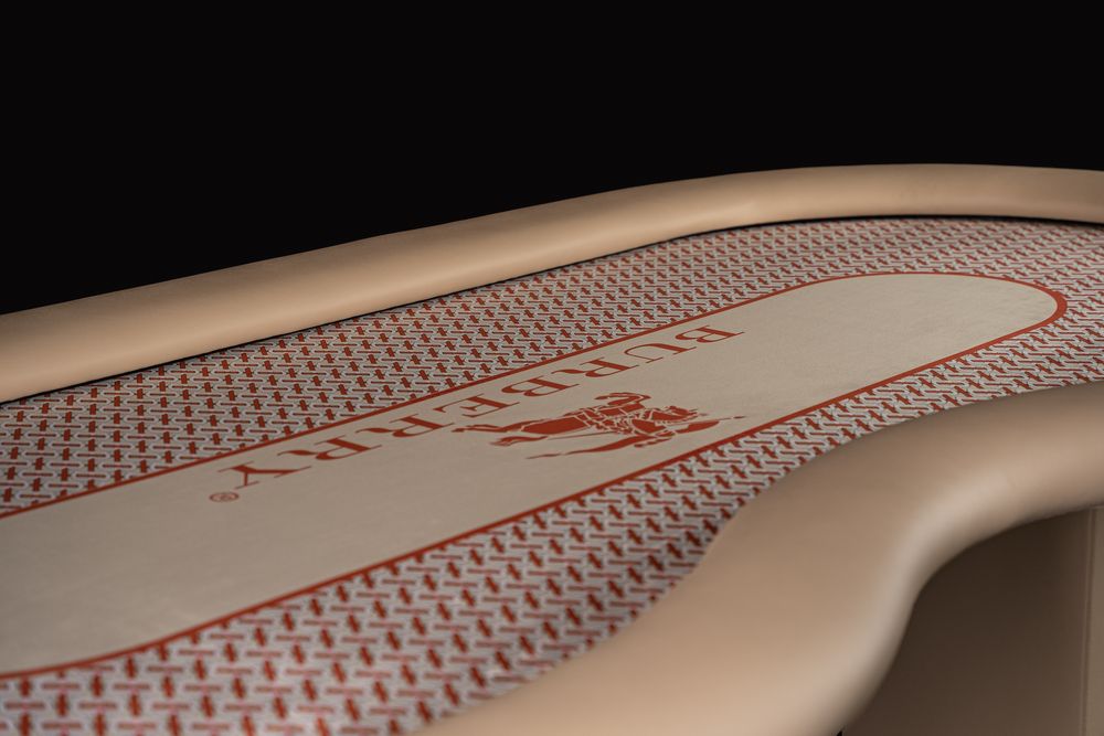 Masa Poker B U R B E R R Y stoc CustomTables.eu scaune jetoane set