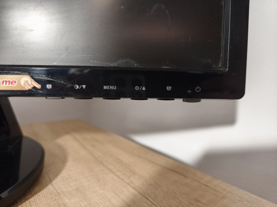 Vand monitor Asus, 23.6 inci