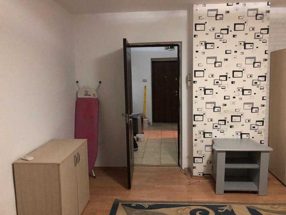 Garsonieră de închiriat Drumul Taberei Aleea Muntelui 38 mp.