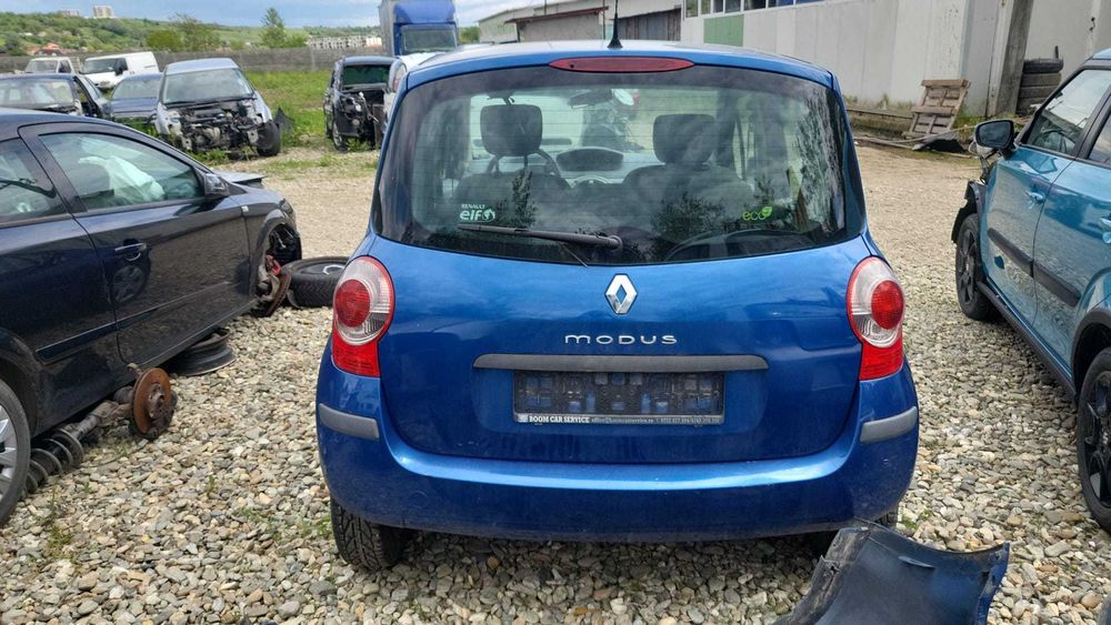 Usa Dreapta Fata stanga/dreapta Spate Renault Modus