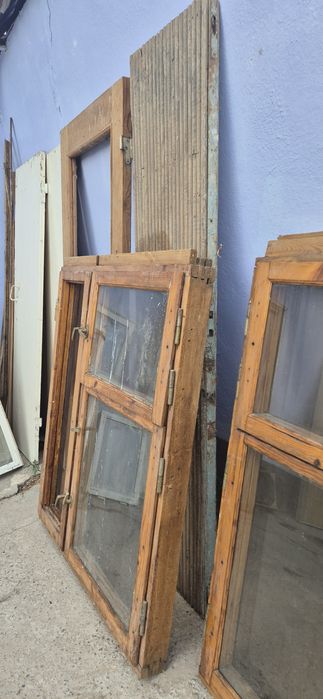 Продаются б/у Двери / рамы г. Карши, вокзал.