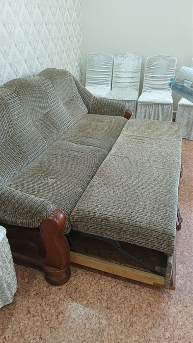 Продам диван срочно