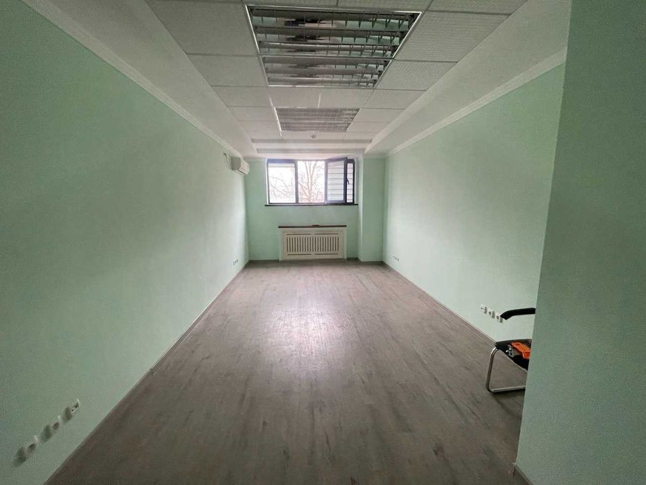 Офис 175м с мебелью в БЦ ул. Бабура напротив Яккасарайского РУВД  (ЛА)