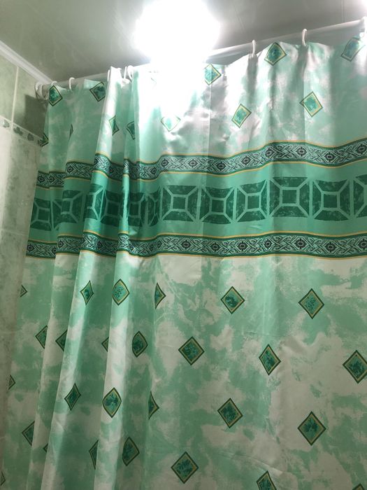 Продам штору с палкой и крючками