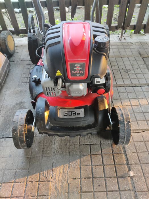 Продавам косачки  partner 146 и gude s450ev