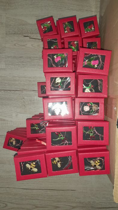 Lot mărțișoare ( 463 bucati )