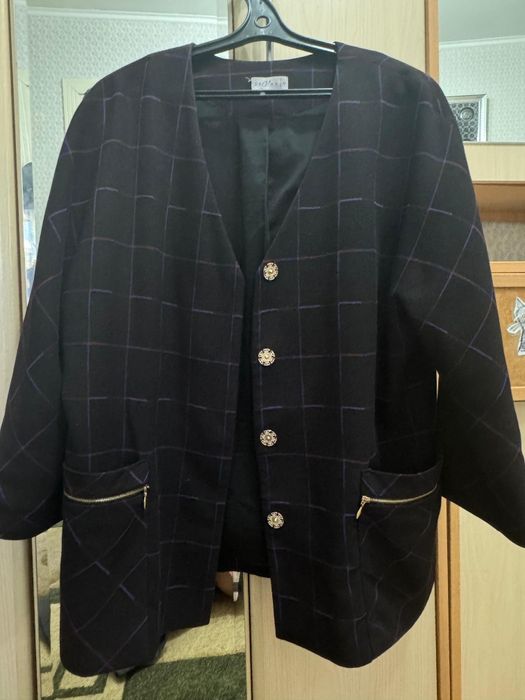Пиджак 52р.за 4000тг