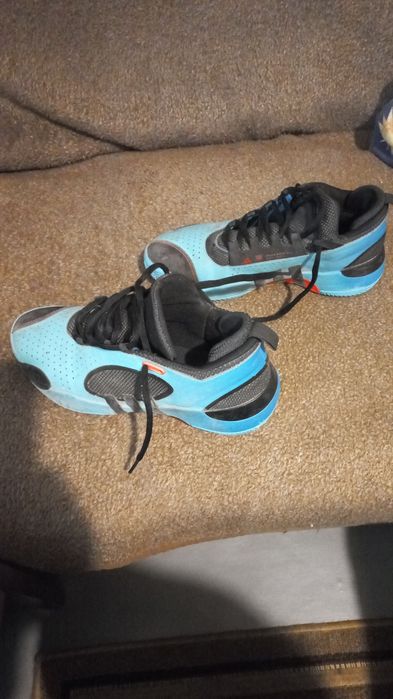 Маратонки Адидас