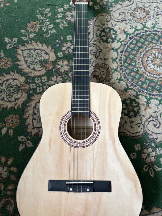 Гитара классическая