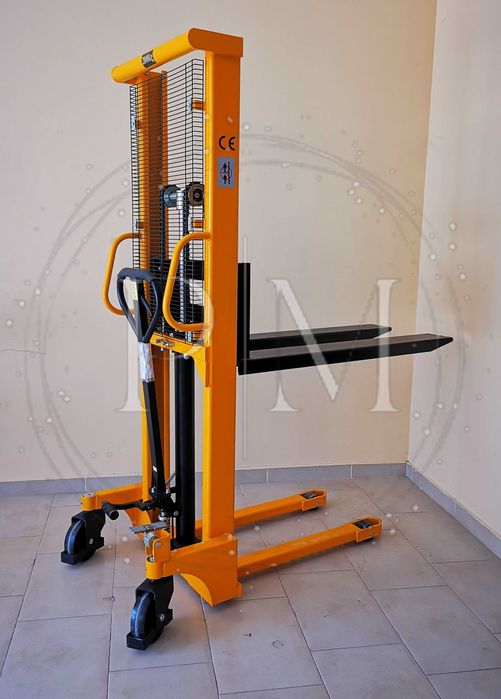 Оборудване за сервиз - преса, кран, стойка за скорости и компресори